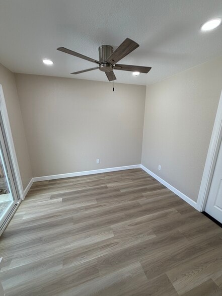 Building Photo - 4145 E Orangeburg Ave