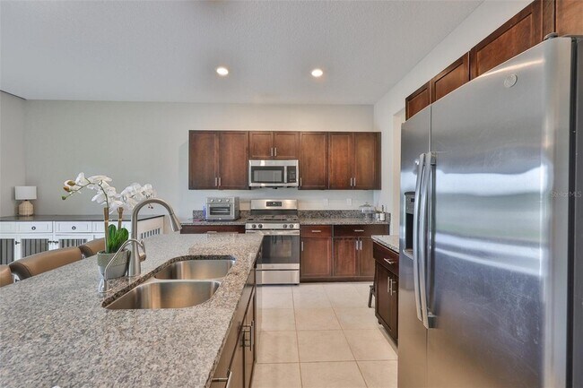 Building Photo - 9454 Channing Hill Dr