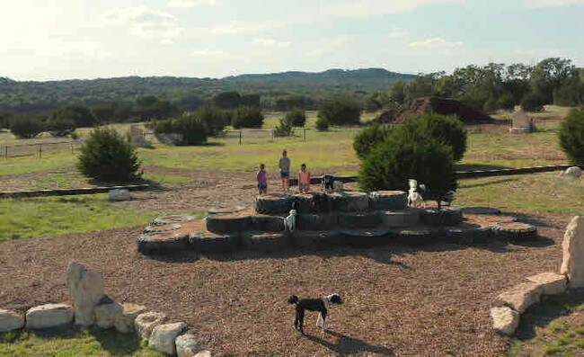 Building Photo - 129 Maravillas