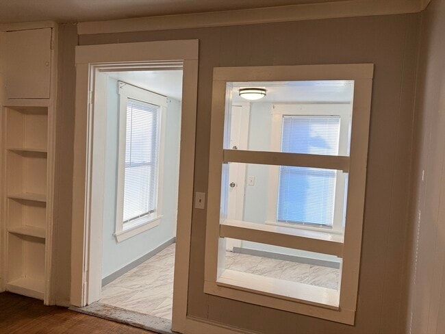 Building Photo - 89 Spruce St