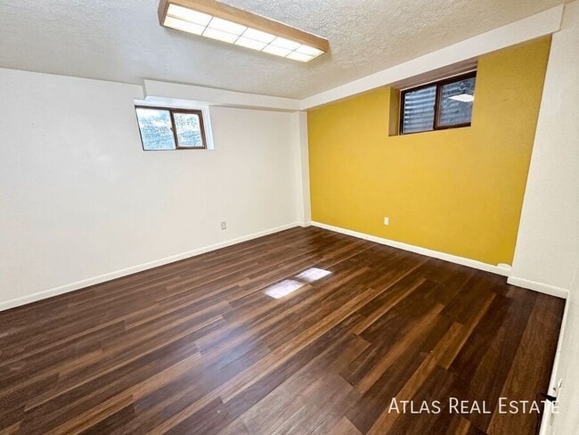 Building Photo - 1309 Browning Ave