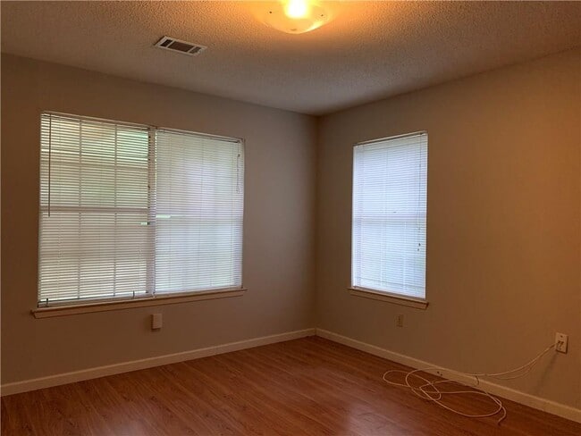 Building Photo - 9080 Rawhide Ct