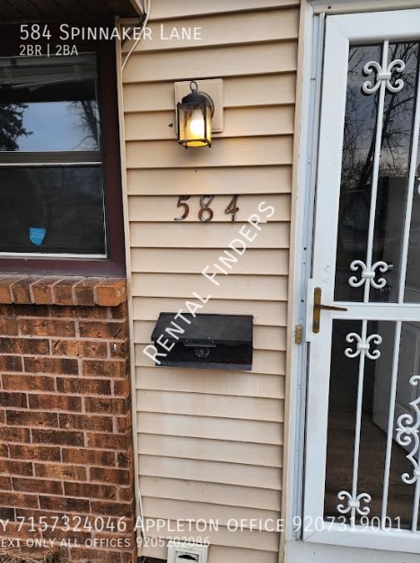 Building Photo - 584 Spinnaker Ln