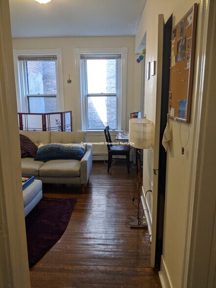Building Photo - 55 Revere St