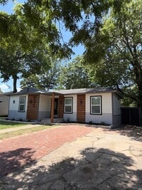 Building Photo - 231 Elm St