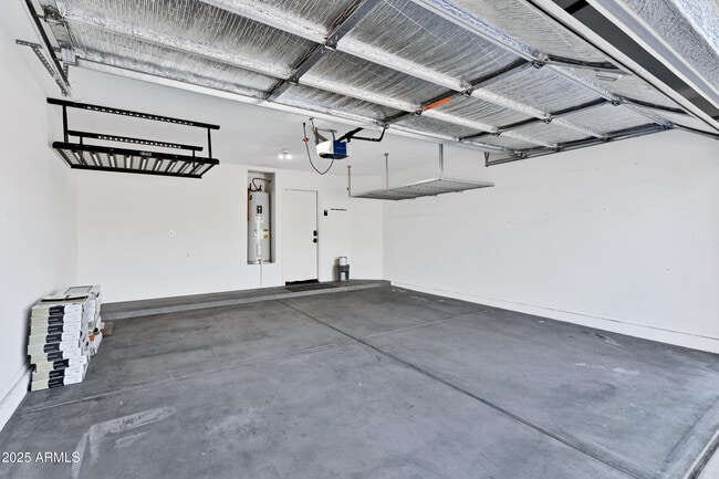 Building Photo - 4374 S Mariposa Dr