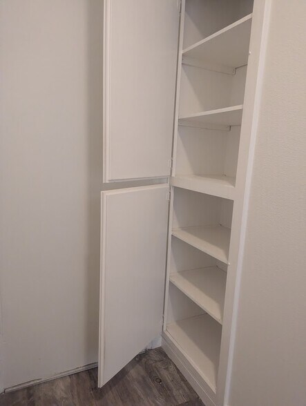 Linen closet - 1015 Canal St