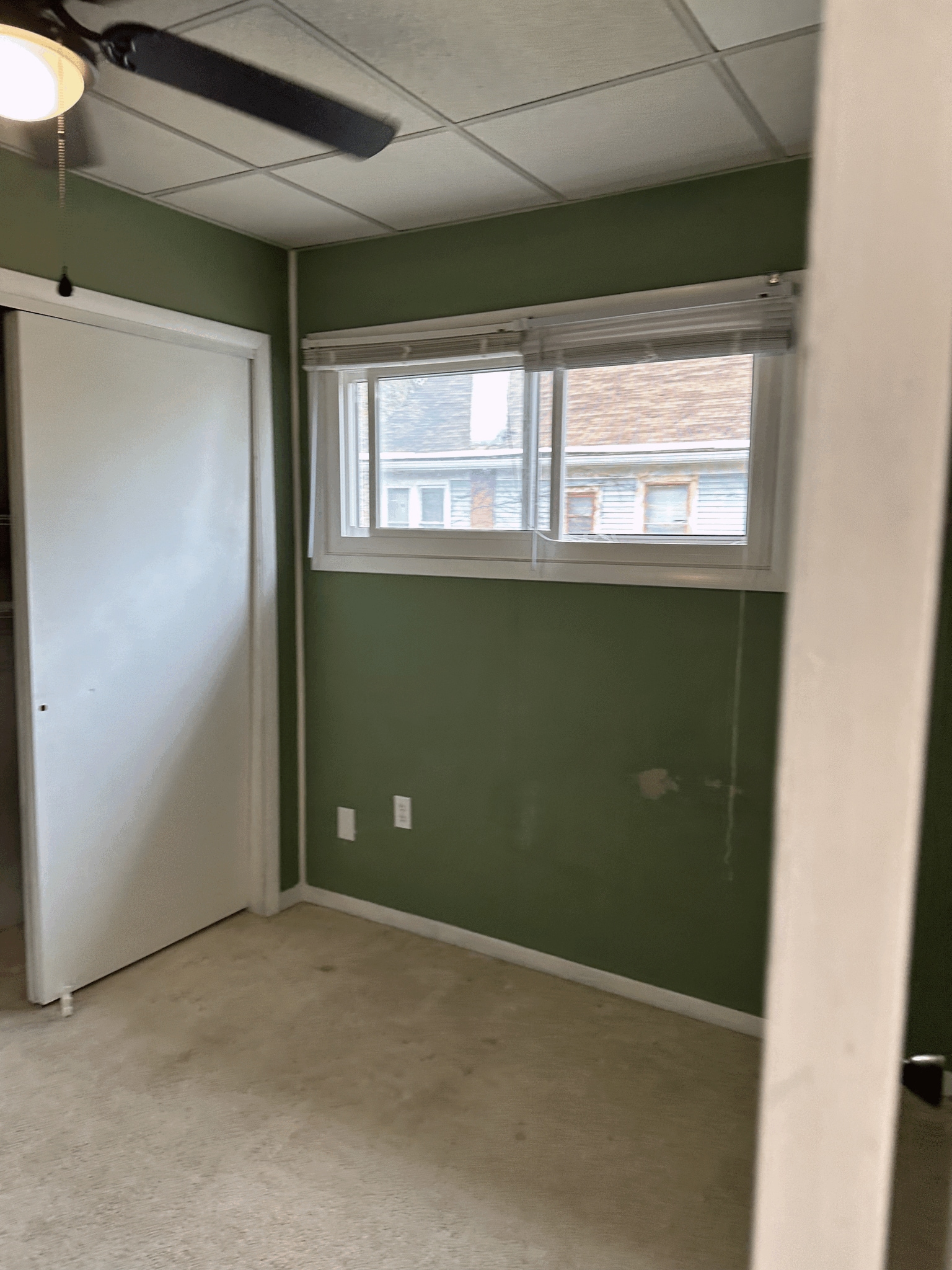 Bedroom - 834 S Walnut St