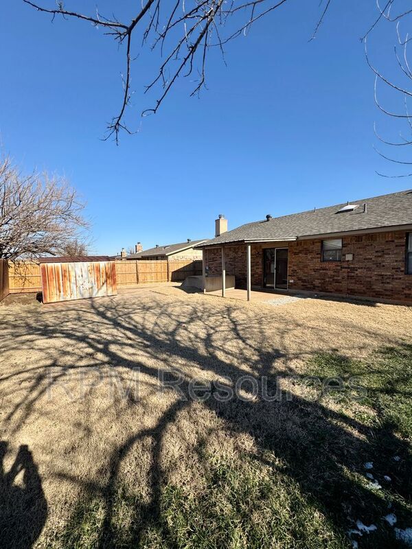 Building Photo - 8317 Woodhue Dr