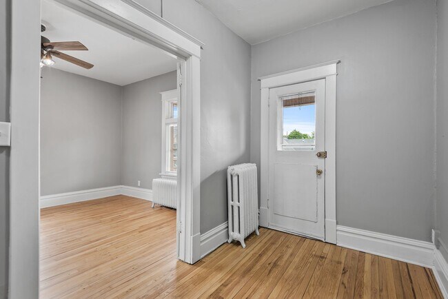 Building Photo - 211 Grotto St N