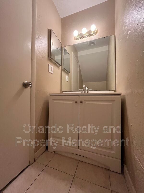 Building Photo - 3979 Crayrich Cir