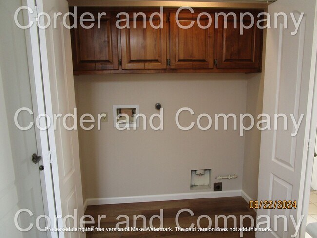 Building Photo - Cute 2 Bedroom, 2 Bathroom, 2 Car Garage and 1,562 Sq. Ft. home in 55+ Community in Rio Rancho.