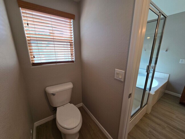 Building Photo - Rhodes Ranch 2 Story Rental