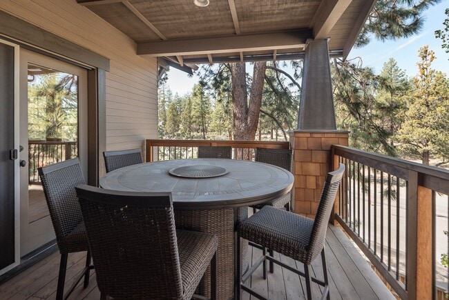 Building Photo - Furnished Northwest Crossing Craftsman in Quiet Cul-de-Sac