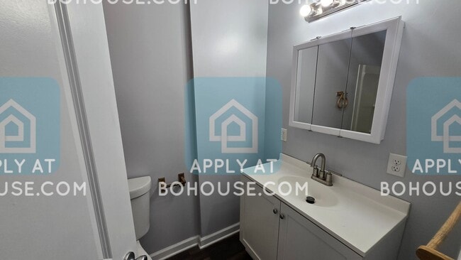 Building Photo - 600-610 OLDFATHER ST