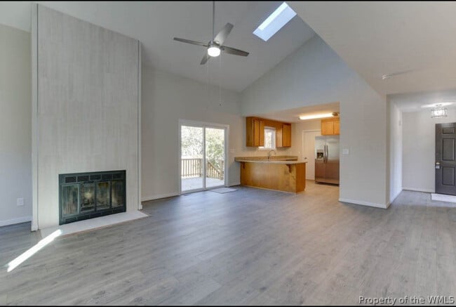 Building Photo - 4 Steeplechase Loop