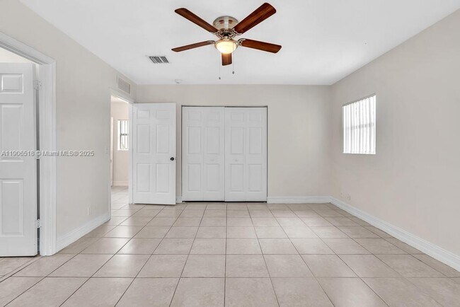 Building Photo - 1315 NW 2nd St