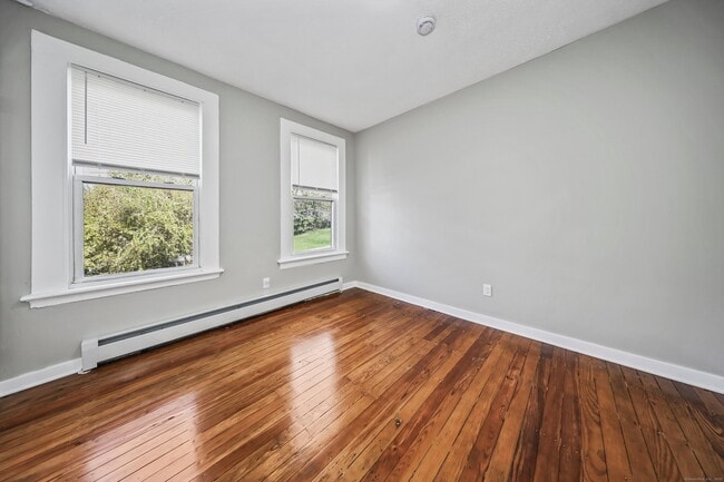 Building Photo - 90 Hillside Ave