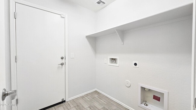 Building Photo - 4103 S 181st Dr