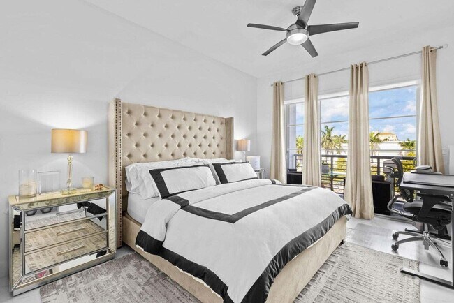 Building Photo - 155 E Boca Raton Rd