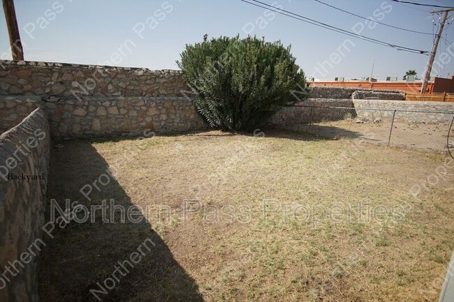 Building Photo - 114 Bauxite Ave