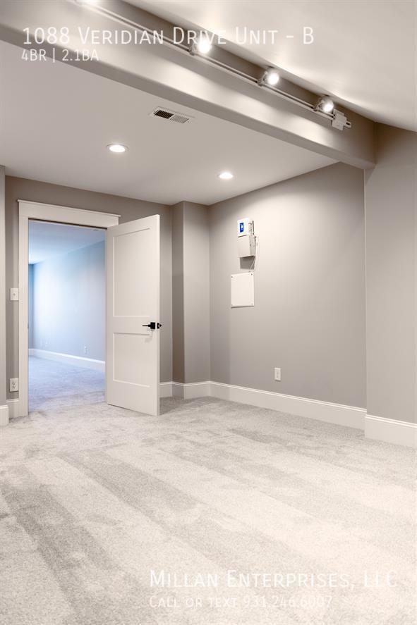 Building Photo - 1088 Veridian Dr