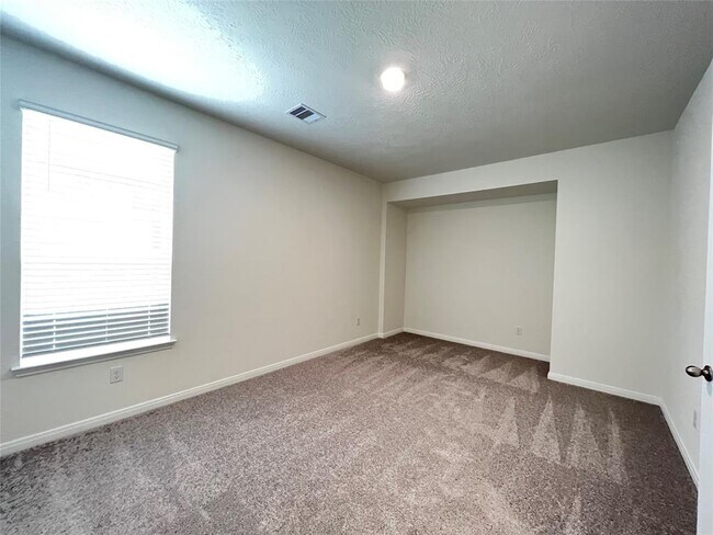 Building Photo - 2107 Katalonia Ln