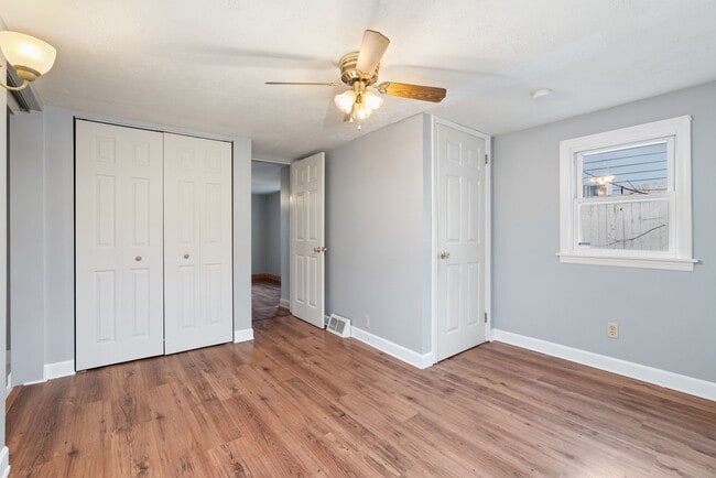 Building Photo - BLACK FRIDAY DEAL! SCORE 50% OFF 1ST MONTH'S RENT IF SIGNED BY NOV. 28! Beautiful 1 Bedroom home ...