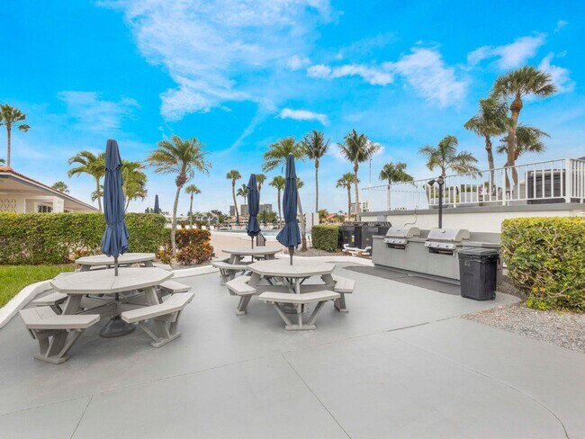 Building Photo - 3421 Spanish 329 Trl