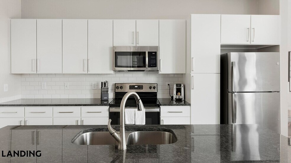 Building Photo - 729 Junction Dr