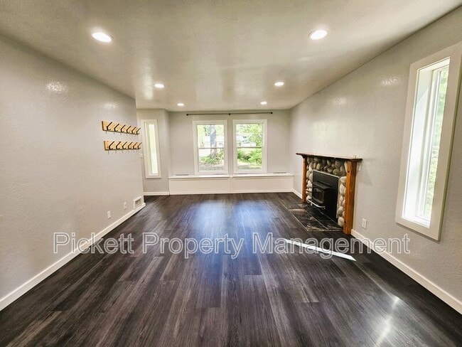 Building Photo - 4401 Big Beef Crossing NW