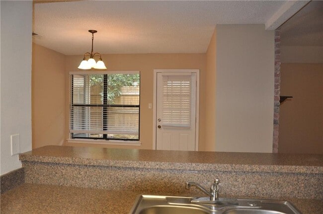 Building Photo - 7805 Topawa Cove