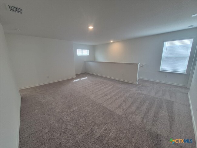 Building Photo - 942 Bluegrass Pt