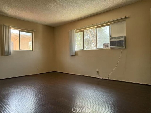 Building Photo - 882 W El Repetto Dr