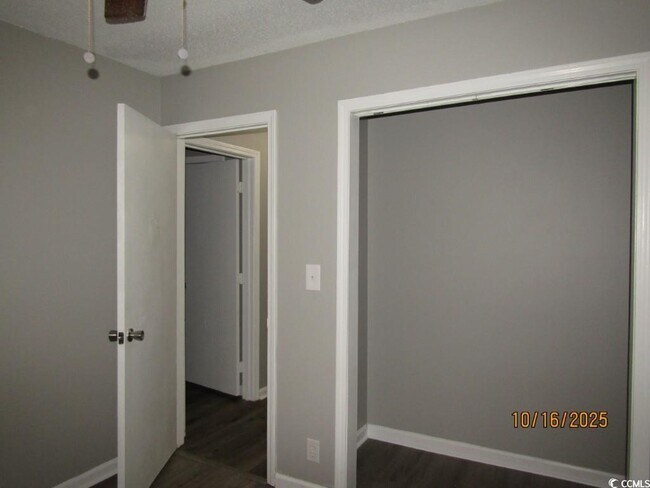 Building Photo - 1703 Fawn Vista Dr N