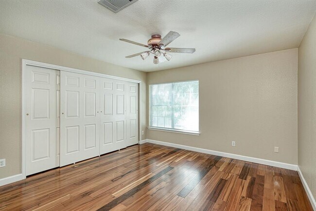 Building Photo - 11412 Kingsgate Dr