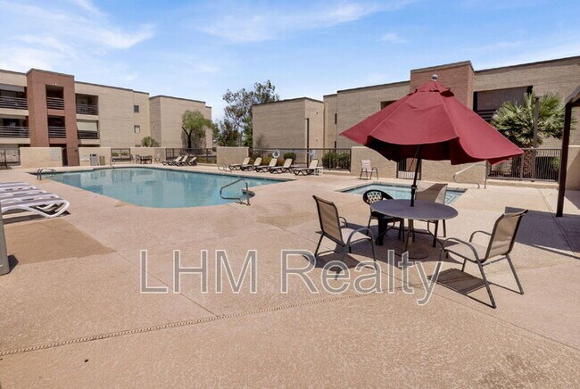 Building Photo - 1340 N Recker Rd