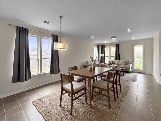 Building Photo - 6503 Bayliss Valley Ln