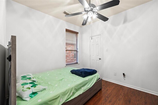 Building Photo - 13610 Braydon Bend Dr