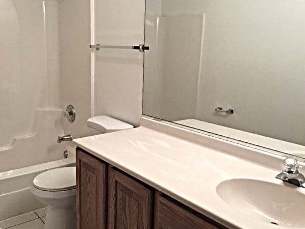 Building Photo - 544 W Barberry Cir