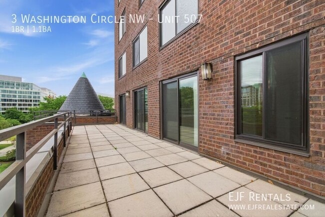 Building Photo - 3 Washington Cir NW