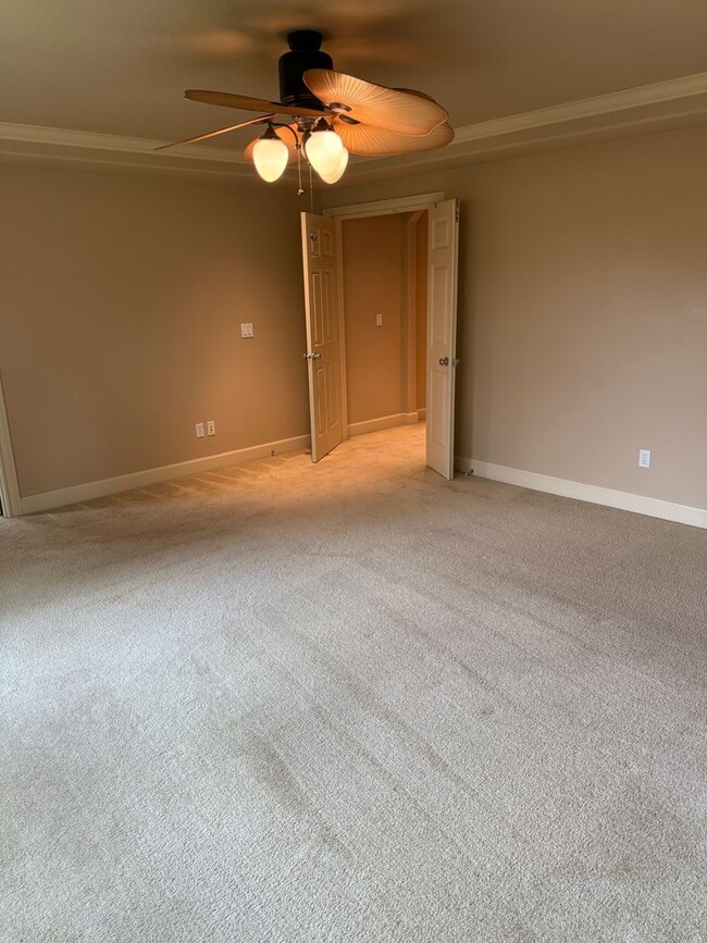 Building Photo - Large Rock Creek Single Family Home