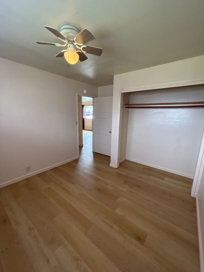 Building Photo - Cozy 2 Bed 1 Bath King Salmon home within ...
