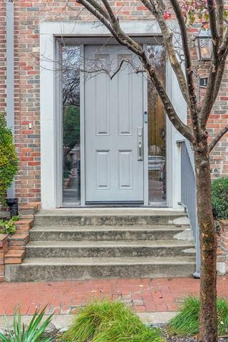 Building Photo - 7700 Eastern Ave