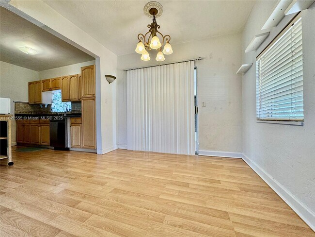 Building Photo - 2100 NE 173rd St