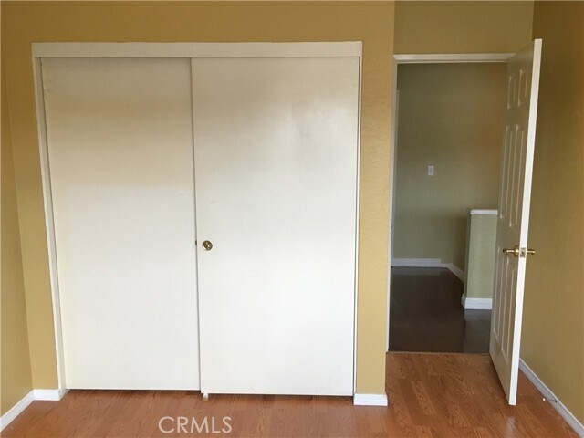 Building Photo - 1349 Crestmont Dr