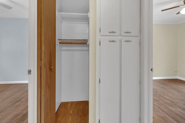 Building Photo - Northwest Fenced Yard One Story