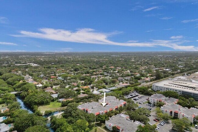 Building Photo - 636 NW 13th St