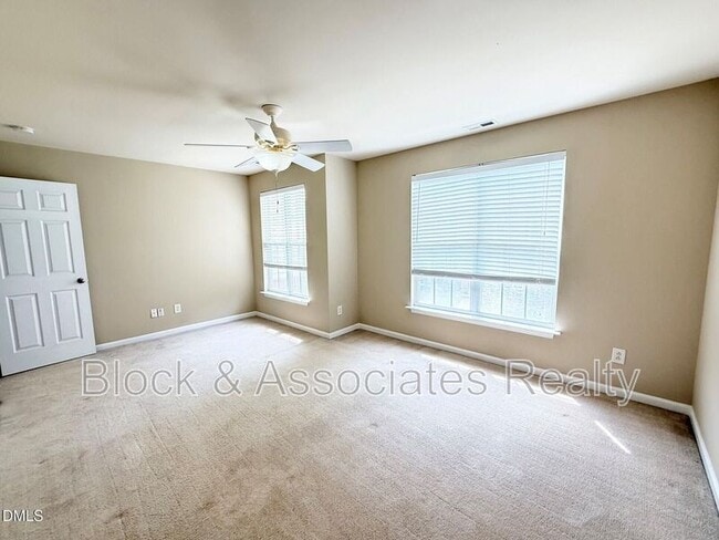 Building Photo - 9911 Cleaver Ct