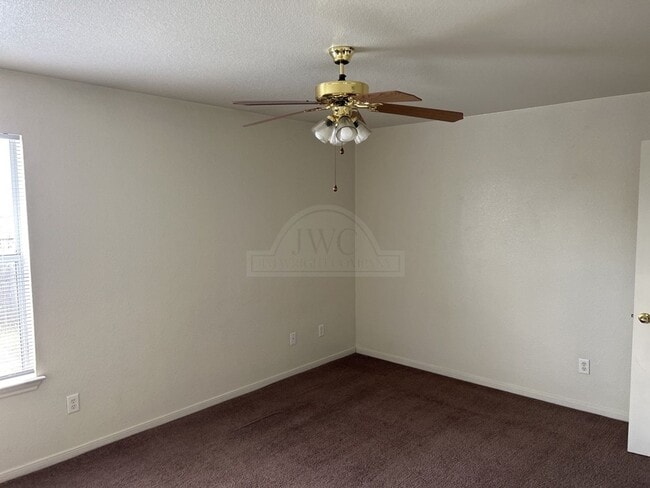 Building Photo - 304 Primrose